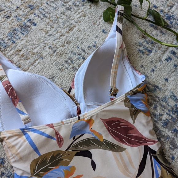 NIPTUCK SWIM - Floral Printed Louise One Piece Swimsuit - Picture 8 of 11